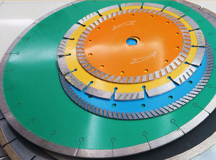 Diamond circular saw blade