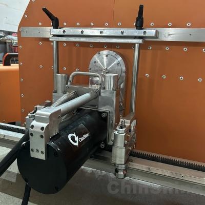 Concrete cutting machine